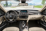 BMW Serie 3 Gran Turismo 330i Luxury Turismo Interior Salpicadero 5 puertas