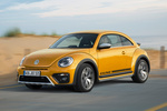 Volkswagen Beetle 2.0 TDI 150 CV Dune Turismo Sandstorm Yellow Metallic Exterior Lateral-Frontal 3 puertas