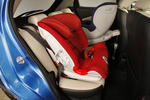 Mazda Mazda2 1.5 SKYACTIV-G 90 CV Luxury Turismo Interior Silla infantil 5 puertas