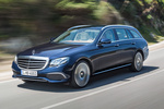 Mercedes-Benz Clase E Gama Clase E Estate Exclusive Estate Turismo familiar Cavansitblau Exterior Frontal-Lateral 5 puertas