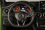 Mercedes-Benz Clase A 200 d AMG Line Turismo Interior Volante 5 puertas