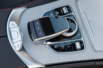 Mercedes-Benz Clase C AMG C 43 4MATIC Cabrio AMG C 43 4MATIC Cabrio Descapotable Interior Consola Central 2 puertas