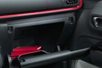 Citro&euml;n C3 Gama C3 Shine Turismo Interior Guantera y recept&aacute;culo 5 puertas