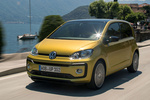 Volkswagen up! 1.0 TSI 90 CV High up! Turismo Amarillo Miel metalizado Exterior Frontal-Lateral 5 puertas