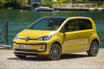 Volkswagen up! 1.0 TSI 90 CV High up! Turismo Amarillo Miel metalizado Exterior Frontal-Lateral 5 puertas