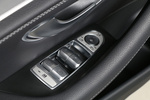Mercedes-Benz Clase E E 220 d Berlina AMG Line Cabrio Turismo Interior Mandos puerta 4 puertas
