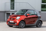 smart fortwo BRABUS BRABUS Turismo Evening Red Exterior Lateral-Frontal 3 puertas
