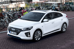 Hyundai IONIQ H&iacute;brido 1.6 GDI 141 CV 6DCT H&iacute;brido Style Turismo Exterior Frontal-Lateral 5 puertas