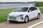 Hyundai IONIQ El&eacute;ctrico 88 kW (120 CV) Gama El&eacute;ctrico Turismo Exterior Frontal-Lateral 5 puertas