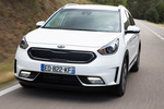 KIA Niro 1.6 HEV Gama Niro Todo terreno Snow White Exterior Frontal-Lateral 5 puertas