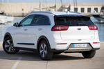 KIA Niro 1.6 HEV Gama Niro Todo terreno Snow White Exterior Lateral-Posterior 5 puertas