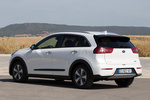 KIA Niro 1.6 HEV Gama Niro Todo terreno Snow White Exterior Lateral-Posterior 5 puertas