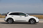 KIA Niro 1.6 HEV Gama Niro Todo terreno Snow White Exterior Lateral 5 puertas