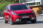 KIA Niro 1.6 HEV Gama Niro Todo terreno Temptation Red Exterior Lateral-Frontal 5 puertas