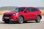 KIA Niro 1.6 HEV Gama Niro Todo terreno Temptation Red Exterior Frontal-Lateral 5 puertas