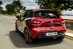 Renault Clio Gama Clio Zen Turismo Rojo Intenso Exterior Frontal-Lateral 5 puertas