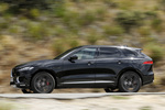 Jaguar F-PACE 3.0 TDV6 300 CV AWD First Edition Todo terreno Ultimate Black Exterior Lateral 5 puertas