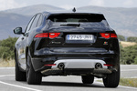 Jaguar F-PACE 3.0 TDV6 300 CV AWD First Edition Todo terreno Ultimate Black Exterior Posterior 5 puertas