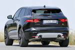 Jaguar F-PACE 3.0 TDV6 300 CV AWD First Edition Todo terreno Ultimate Black Exterior Lateral-Posterior 5 puertas