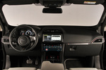 Jaguar F-PACE 3.0 TDV6 300 CV AWD First Edition Todo terreno Interior Salpicadero 5 puertas