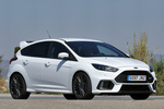 Ford Focus RS 2.3 EcoBoost 257 kW (350 CV) RS Turismo Blanco Frozen Exterior Lateral-Frontal 5 puertas