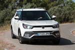 SsangYong XLV D16T 115 CV Limited Monovolumen Grand White Exterior Lateral-Frontal 5 puertas