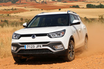 SsangYong XLV D16T 115 CV Limited Monovolumen Grand White Exterior Frontal-Lateral 5 puertas