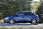 Audi A1 1.0 TFSI 95 CV S tronic Attraction Turismo Azul scuba metalizado Exterior Lateral 5 puertas