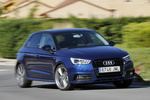 Audi A1 1.0 TFSI 95 CV S tronic Attraction Turismo Azul scuba metalizado Exterior Lateral-Frontal 5 puertas