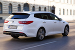 KIA Optima GT Line GT Line Turismo familiar Snow White Exterior Frontal-Lateral 5 puertas