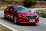 Mazda Mazda6 Gama Mazda6 Sedan Luxury Sedan Turismo Red Soul Exterior Lateral-Frontal 4 puertas