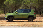 Jeep Renegade 2.0 MultiJet 140 CV 4x4 Auto Active Drive Low 75 Aniversario Todo terreno Verde Jungla Exterior Lateral 5 puertas