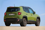Jeep Renegade 2.0 MultiJet 140 CV 4x4 Auto Active Drive Low 75 Aniversario Todo terreno Verde Jungla Exterior Posterior-Lateral 5 puertas