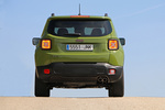 Jeep Renegade 2.0 MultiJet 140 CV 4x4 Auto Active Drive Low 75 Aniversario Todo terreno Verde Jungla Exterior Posterior 5 puertas