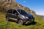Fiat Panda Cross 4x4 (Gama 2017) Cross 4x4 (Gama 2017) Turismo Gris Colosseo Exterior Frontal-Lateral 5 puertas