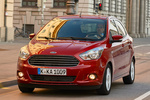 Ford KA+ Gama KA+ Gama KA+ Turismo Rojo Rub&iacute; Exterior Frontal-Lateral 5 puertas
