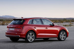 Audi Q5 2.0 TFSI 252 CV quattro-ultra S tronic 7 vel. S line Todo terreno Rojo Granate efecto perla Exterior Lateral-Posterior 5 puertas