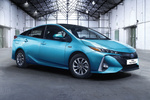 Toyota Prius Gama Plug-In Hybrid Solar Turismo Azul Ipanema Exterior Lateral-Frontal 5 puertas