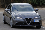 Alfa Romeo Giulia 2.2 Diesel 180 CV Super Turismo Gris Vesuvio Exterior Frontal 4 puertas