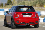 MINI MINI Cooper S (Paquete John Cooper Works exterior) Cooper S (Paquete John Cooper Works exterior) Turismo Exterior Posterior 5 puertas