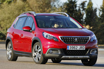 Peugeot 2008 1.6 BlueHDI 100 Allure Todo terreno Rojo Ultimate Exterior Lateral-Frontal 5 puertas