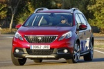 Peugeot 2008 1.6 BlueHDI 100 Allure Todo terreno Rojo Ultimate Exterior Frontal 5 puertas