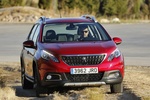Peugeot 2008 1.6 BlueHDI 100 Allure Todo terreno Rojo Ultimate Exterior Frontal 5 puertas