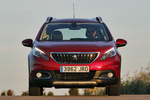 Peugeot 2008 1.6 BlueHDI 100 Allure Todo terreno Rojo Ultimate Exterior Frontal 5 puertas