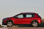 Peugeot 2008 1.6 BlueHDI 100 Allure Todo terreno Rojo Ultimate Exterior Lateral 5 puertas
