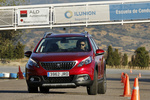 Peugeot 2008 1.6 BlueHDI 100 Allure Todo terreno Rojo Ultimate Exterior Frontal 5 puertas