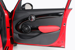 MINI MINI Cooper S (Paquete John Cooper Works interior) Cooper S (Paquete John Cooper Works interior) Turismo Interior Puerta 5 puertas