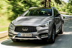 Infiniti QX30 Gama QX30 Gama QX30 Todo terreno Blade Silver Exterior Frontal-Lateral 5 puertas