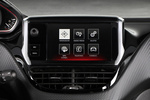 Peugeot 2008 1.2 PureTech 130 S&S GT Line Todo terreno Interior Pantalla del sistema multimedia 5 puertas