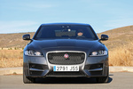 Jaguar XF 2.0 Diesel 180 CV AWD Aut. R-Sport Turismo Storm Grey Exterior Frontal 4 puertas